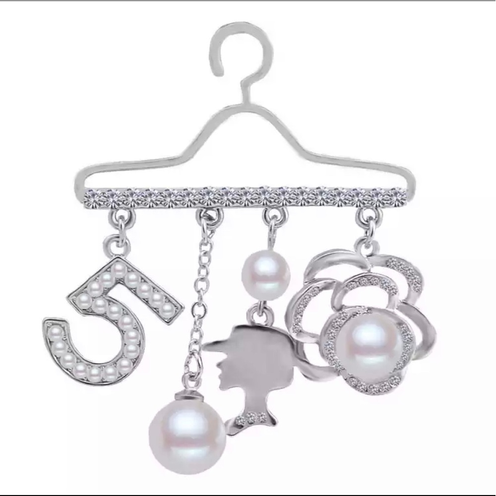 Ladies Brooch